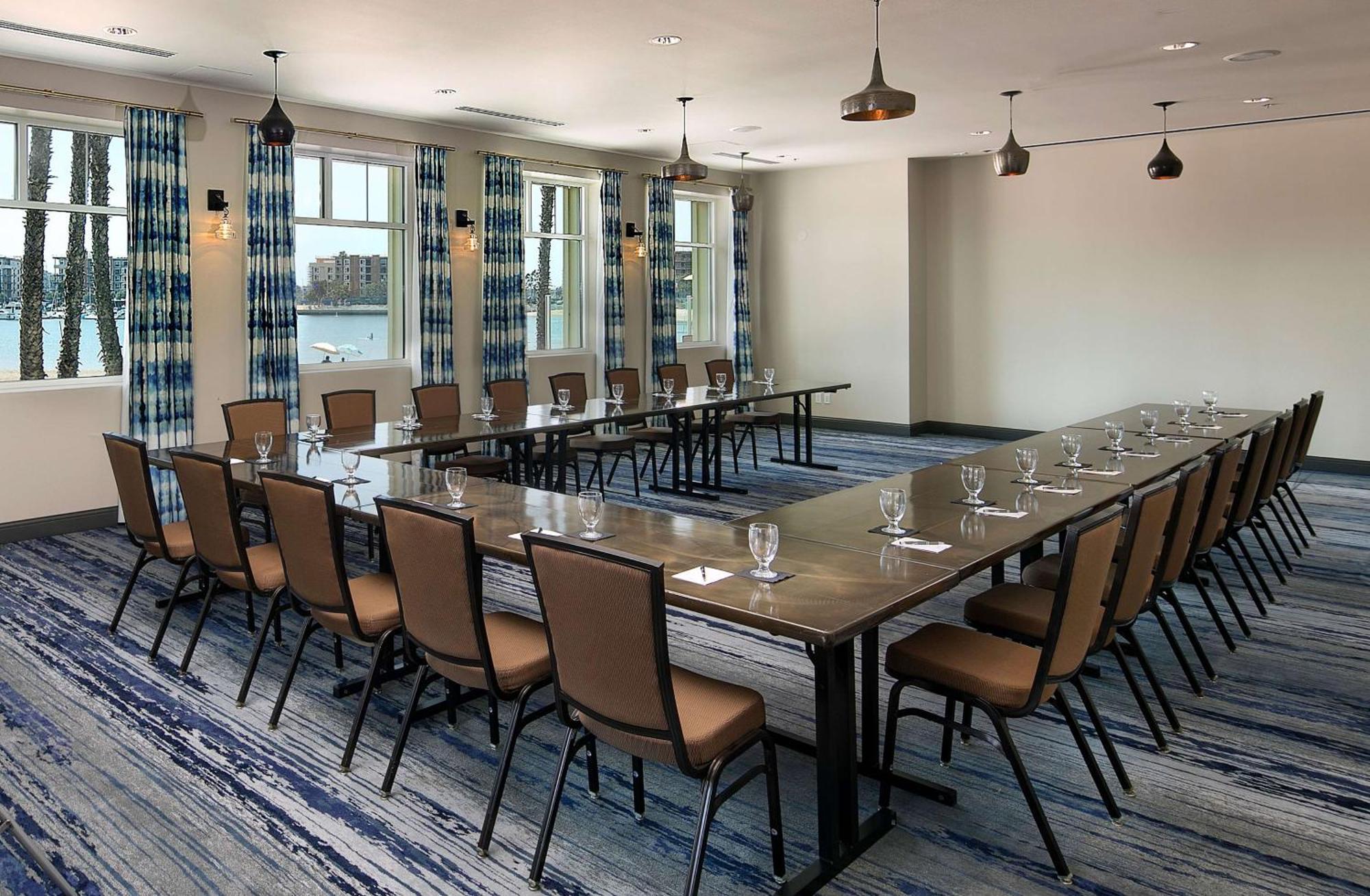 Jamaica Bay Inn Marina Del Rey Tapestry Collection By Hilton Los Angeles Exterior photo